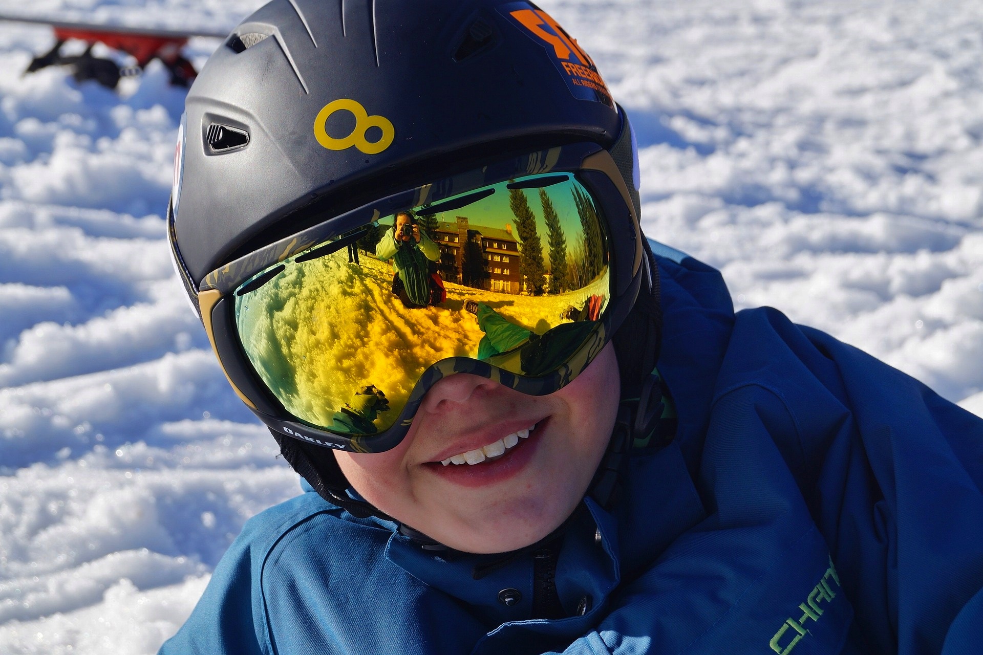 skibrille-durchblick-piste-skifahren-uv-schutz-beschlagen-optik-weissmann-oberaudorf-schibrillen-belueftungsloecher-sicht-luftzirkulationssystem-brillentraeger-antifog