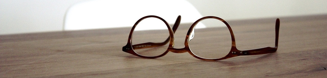 Einstärkengläser Glas Einstärkenbrille Brille Schmuck Optik Weißmann Oberaudorf Brillen